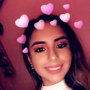 Meet your Posher, Alejandra